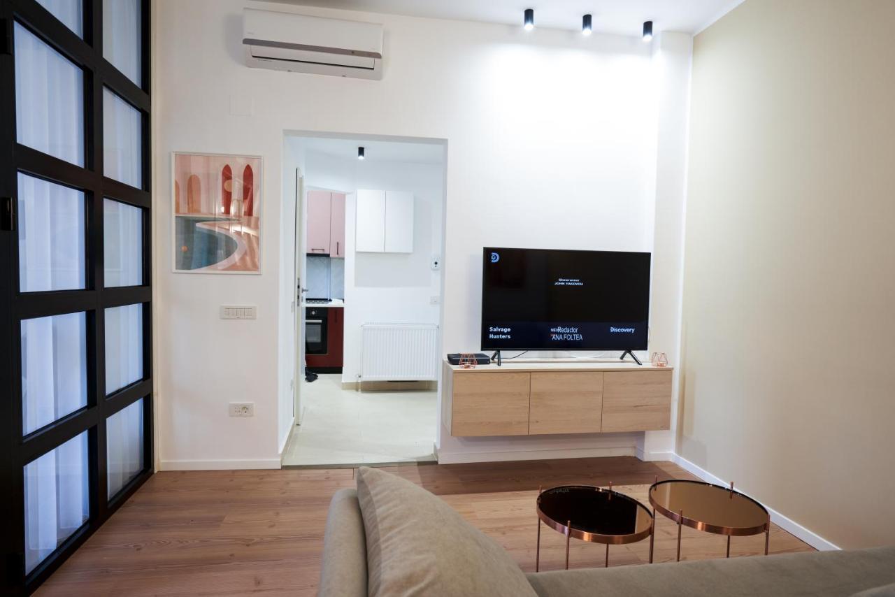 Glamorous Design Apartament In Calea Victoriei บูคาเรสต์ ภายนอก รูปภาพ